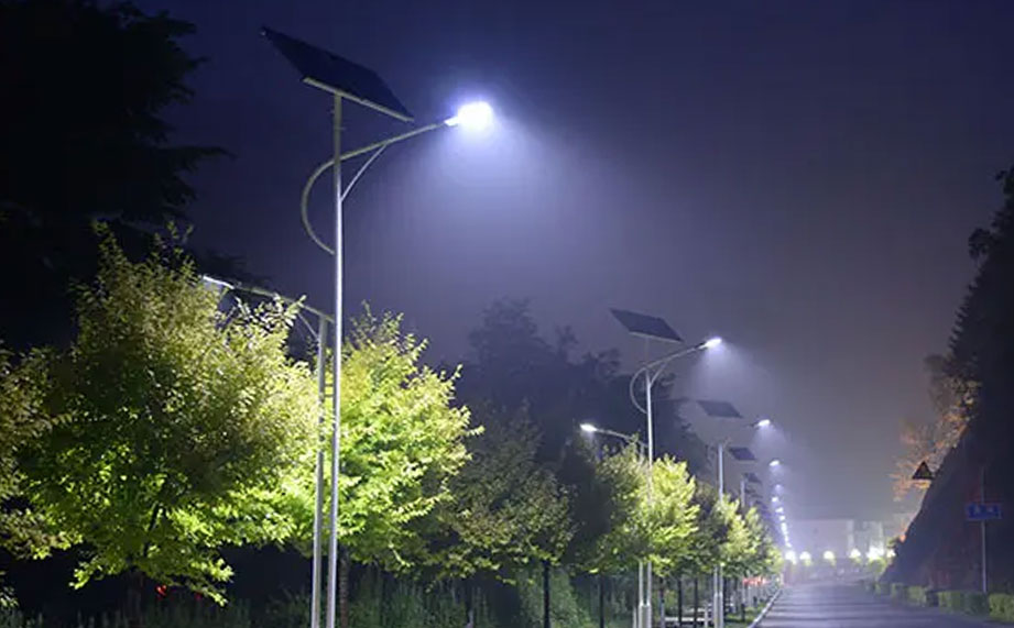 你注意過嗎？太陽能路燈也是需要清潔的，如何清潔太陽能路燈呢？